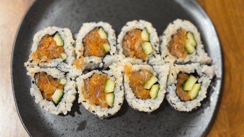 blackfin tuna sushi roll