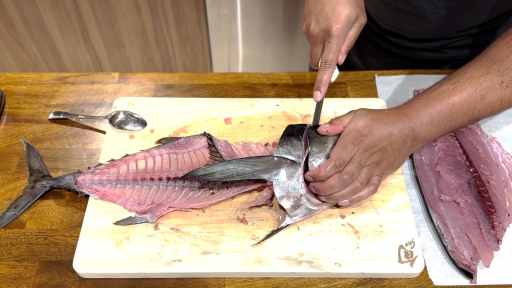 how to remove blackfin tuna collars